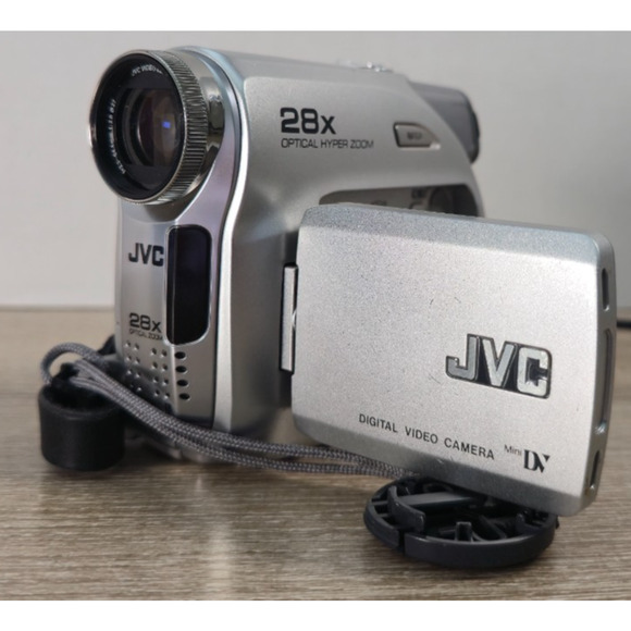 JVC GR-D347U Digital Video Camera 28x Optical Zoom, Battery, *Read - Picture 1 of 6